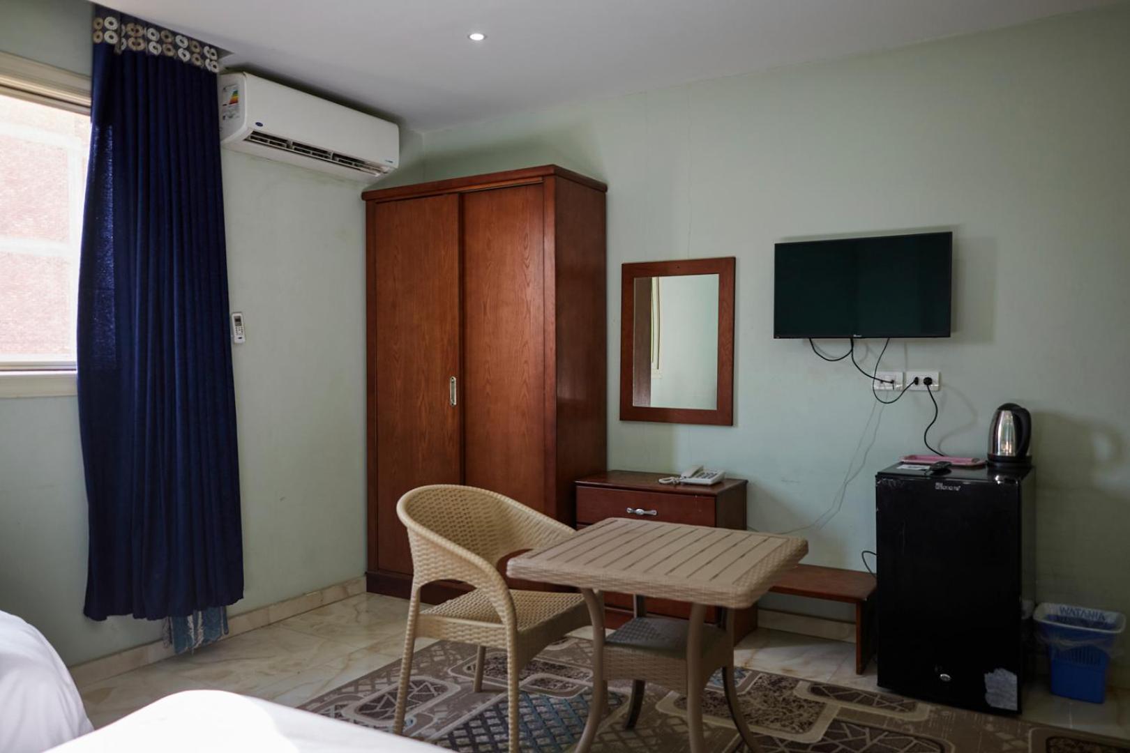 Kafret el-Gabal Grand Golden Pyramids View Hotel מראה חיצוני תמונה