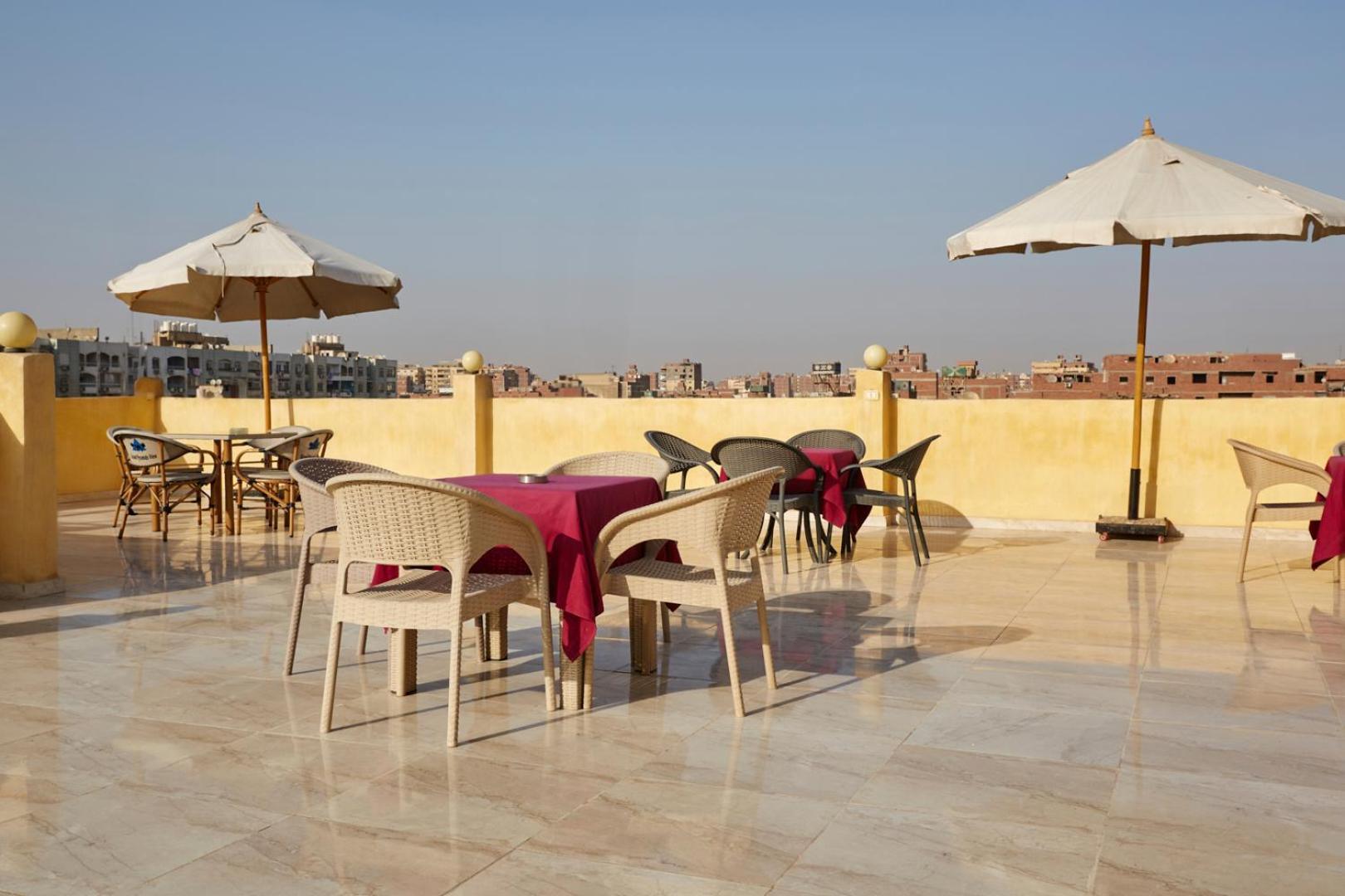 Kafret el-Gabal Grand Golden Pyramids View Hotel מראה חיצוני תמונה