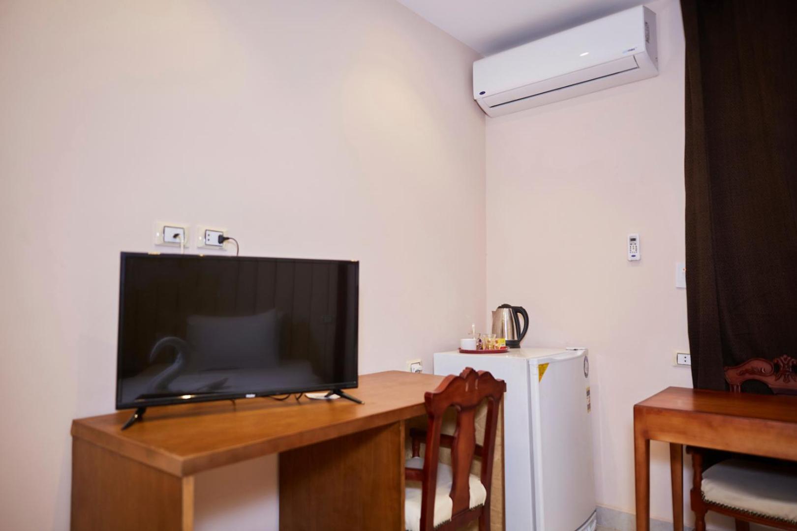 Kafret el-Gabal Grand Golden Pyramids View Hotel מראה חיצוני תמונה