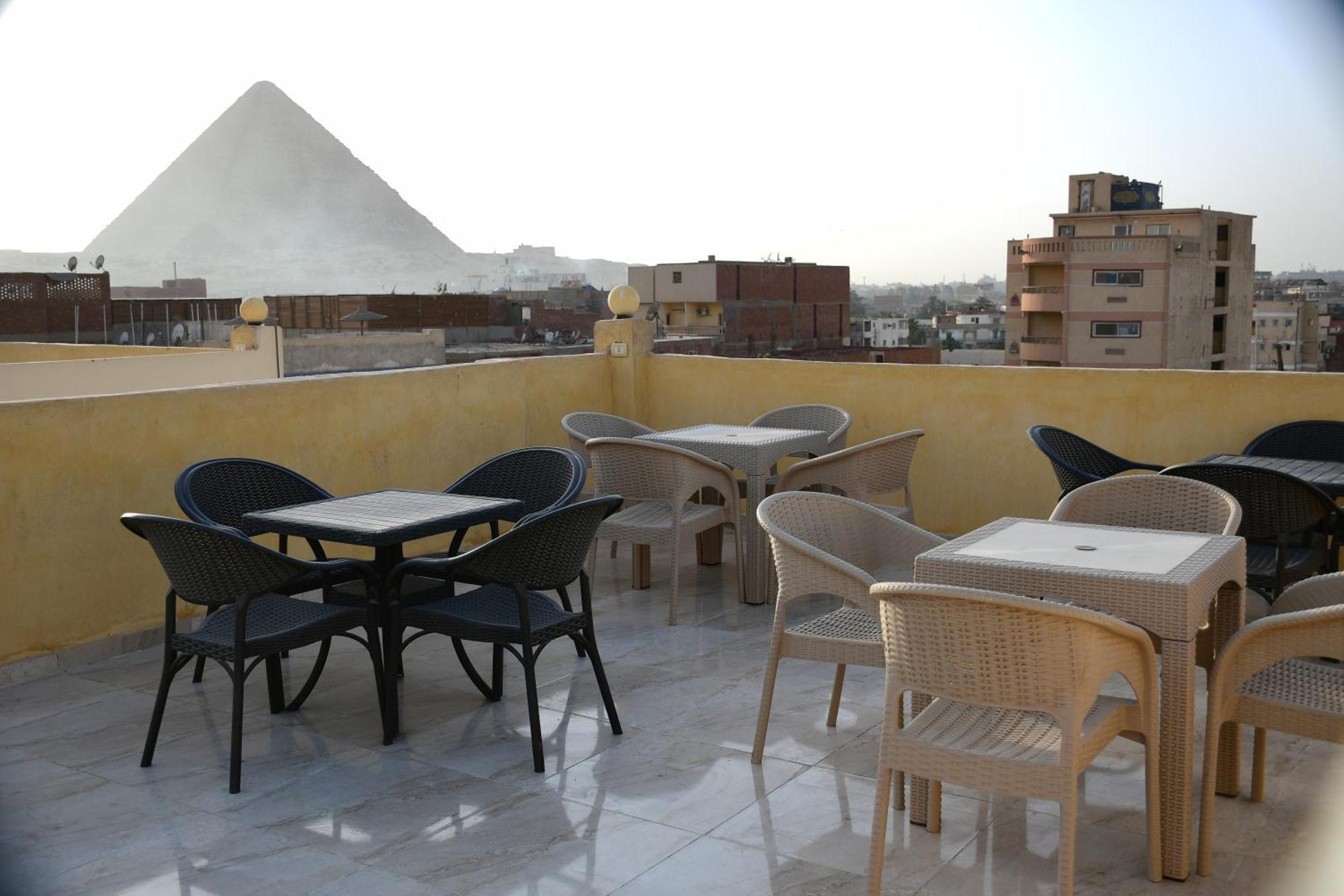 Kafret el-Gabal Grand Golden Pyramids View Hotel מראה חיצוני תמונה