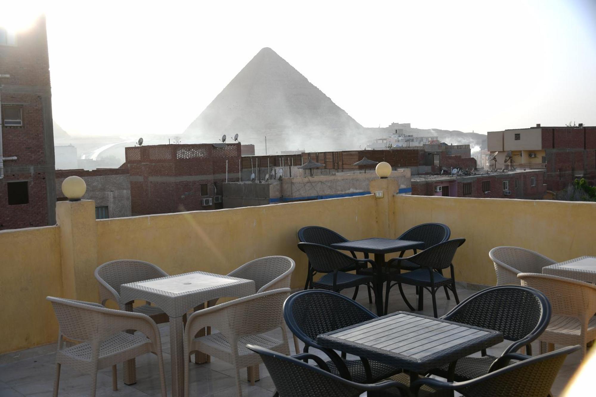 Kafret el-Gabal Grand Golden Pyramids View Hotel מראה חיצוני תמונה