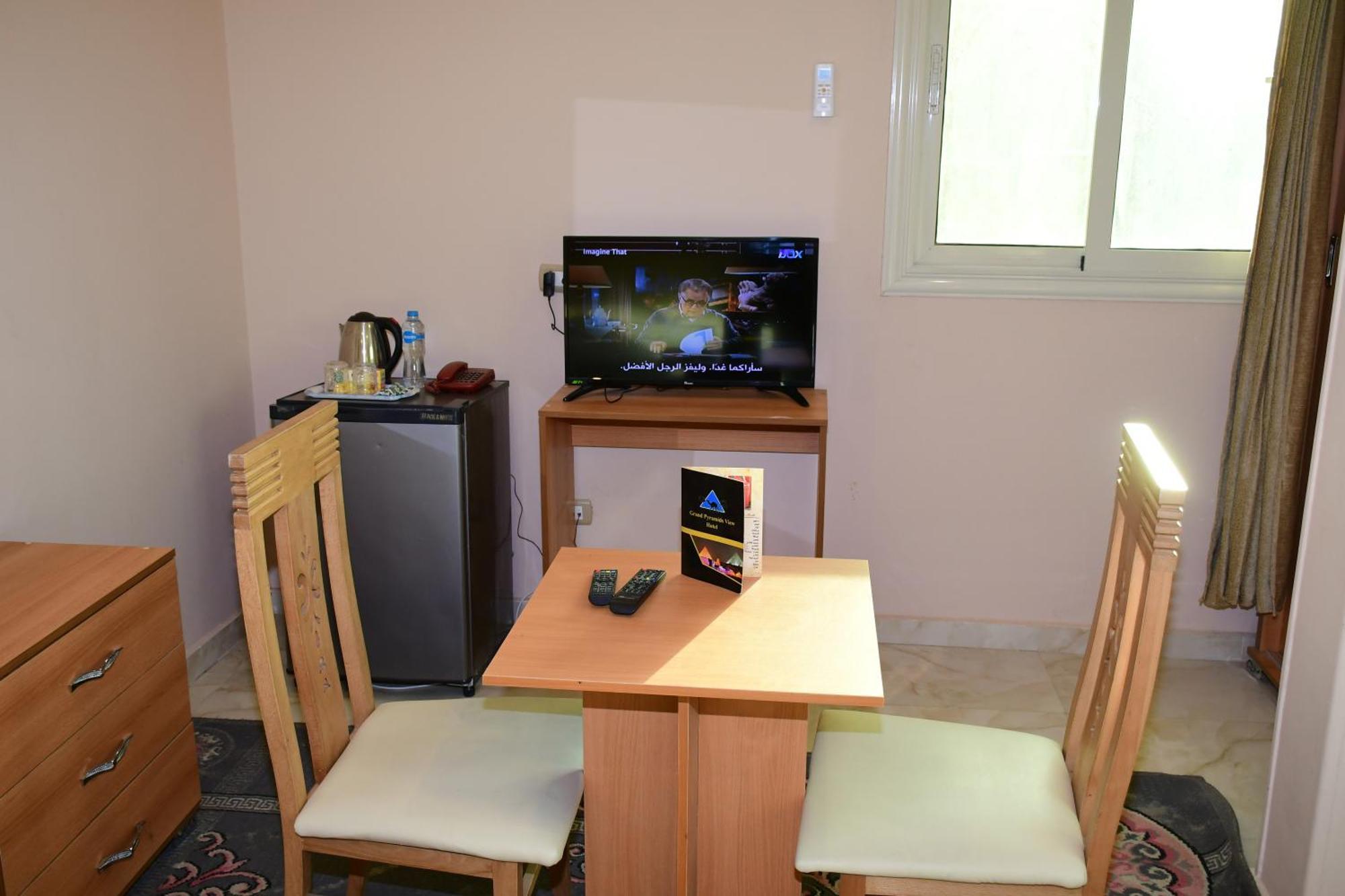 Kafret el-Gabal Grand Golden Pyramids View Hotel מראה חיצוני תמונה