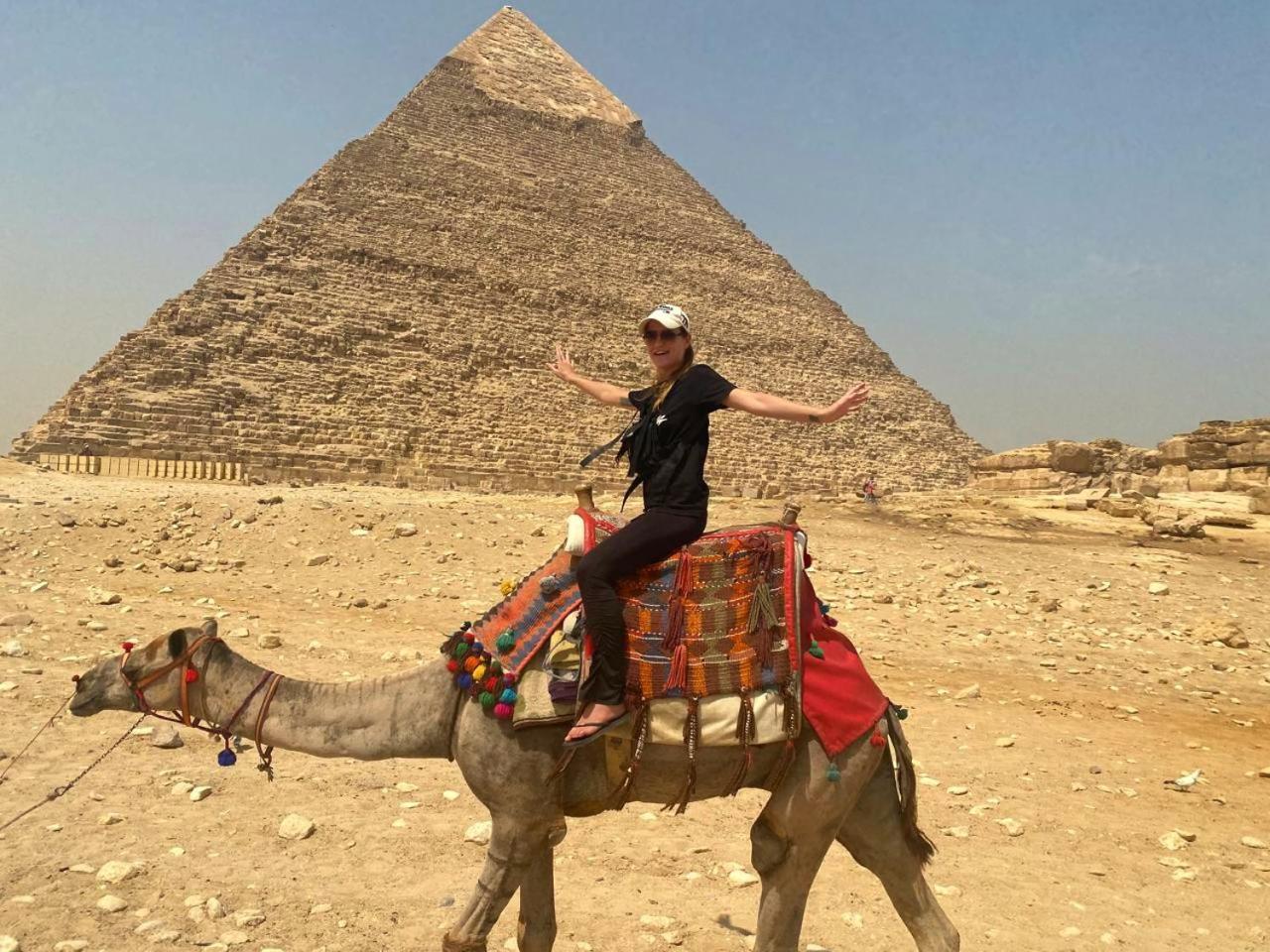 Kafret el-Gabal Grand Golden Pyramids View Hotel מראה חיצוני תמונה
